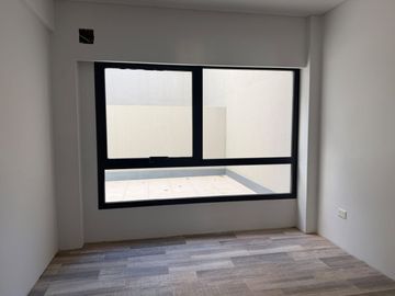 DEPARTAMENTO 3 AMBIENTES CON  PATIO Y BALCON