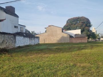 Venta de Terreno en esquina sobre Av. Gral. Paz