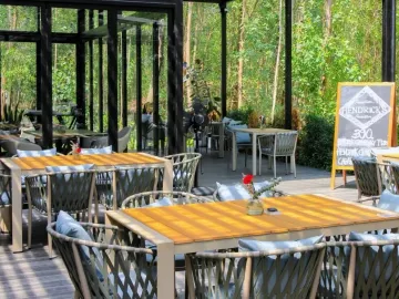 Shophouse for sale in Choeng Thale, Phuket