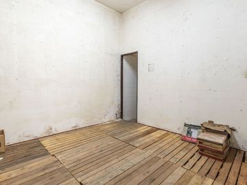 ALQUILER LOCAL Comercial a la calle VIlla Urquiza