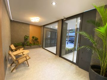 departamento en alquiler dos amb. c. balcon Flores
