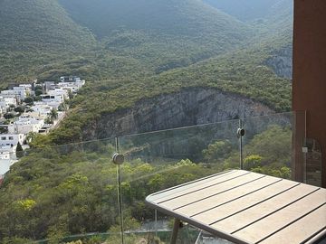 DEPARTEMENTO EN RENTA, CANTERA TORRE ZAFIRO,  ZONA SAN JERONIMO