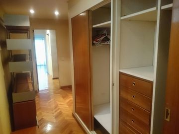 Piso de 4 Amb. a la calle con cochera, balcon, toilette, sala de planchado, Dep. Scio, Lavadero.