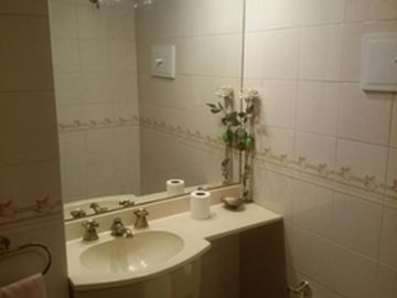Piso de 4 Amb. a la calle con cochera, balcon, toilette, sala de planchado, Dep. Scio, Lavadero.