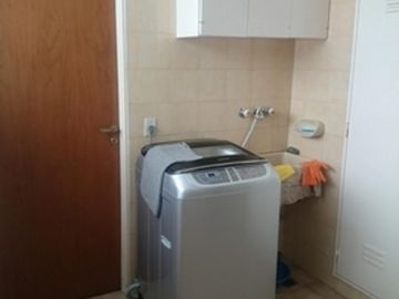 Piso de 4 Amb. a la calle con cochera, balcon, toilette, sala de planchado, Dep. Scio, Lavadero.