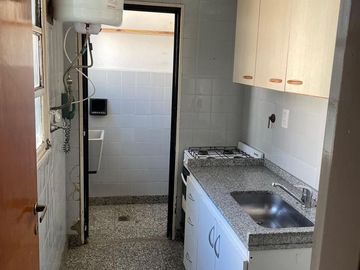 SE VENDE DEPARTAMENTO 2 AMBIENTES EN FLORESTA