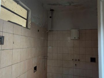 Ayacucho 6125- 1er piso escalera-