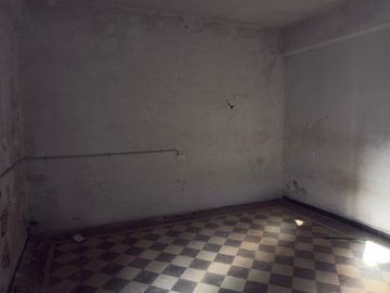Ayacucho 6125- 1er piso escalera-