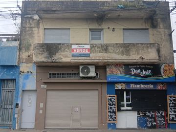 Ayacucho 6125- 1er piso escalera-