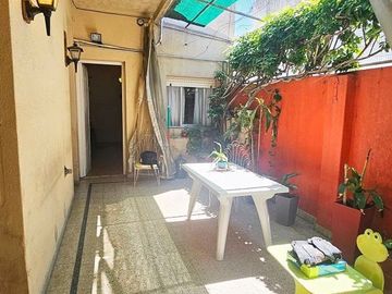 PH en PB 3 ambientes - garage, patio y lavadero en PA dormitorio con patio