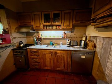 CHALET DE 5 AMB CON PISCINA EN ADROGUE