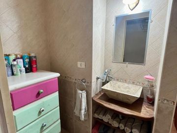 CHALET DE 5 AMB CON PISCINA EN ADROGUE