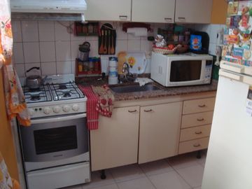 LONGCHAMPS: BARRIO POLICIAL. DUPLEX  3 DORMITORIOS C/ PARQUE  y GARAGE PARA DOS AUTOS ***EXCELENTE OPORTUNIDAD***