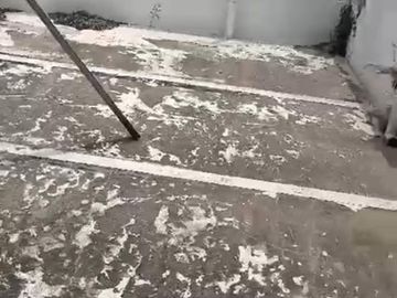 Venta Casa 4 Ambientes -A Reciclar - Con Cochera