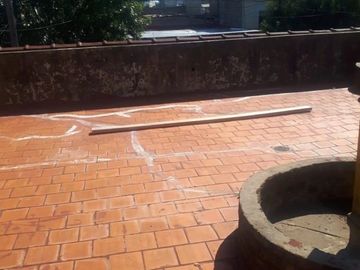 VENDE CASA LOTE PROPIO EN MATADEROS