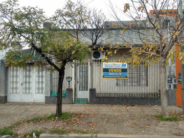 Ph 3 Ambientes Tipo Casa En Venta Y/o Permuta