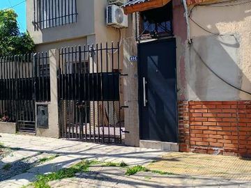 CASA PH DE 3 AMBIENTES EN VENTA - MORON NORTE