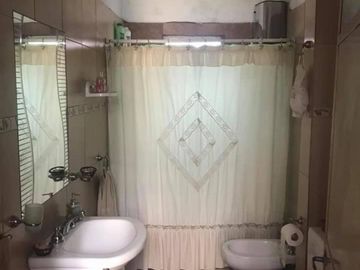 VENTA EN JOSÉ LEON SUAREZ - barrió villa Eugenio Necohea- PH AL FONDO CON ENTRADA DE AUTO - 3 ambientes  y terraza CONSULTAS AL 4763-0904 / 4765-4181-
