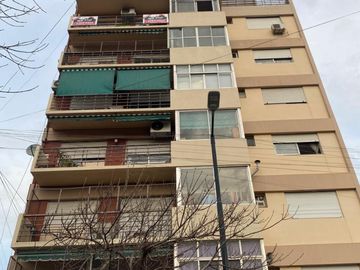 Excelente Departamento de 3 ambientes. Villa Lugano