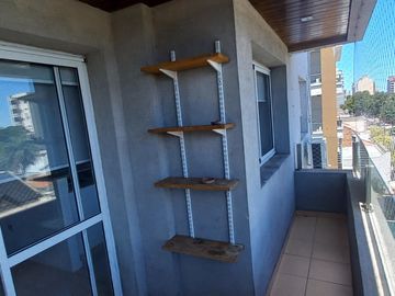 3 amb. con cochera. Edificio con SUM en venta. LANUSITA. Lanús O. APTO CREDITO.