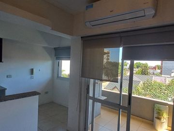 3 amb. con cochera. Edificio con SUM en venta. LANUSITA. Lanús O. APTO CREDITO.