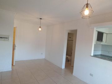 3 amb. con cochera. Edificio con SUM en venta. LANUSITA. Lanús O. APTO CREDITO.