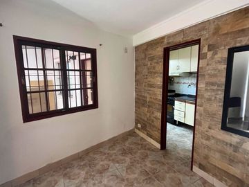 DUPLEX 3 AMBIENTES  SOBRE AVENIDA PRINCIPAL EN MERLO APTO CREDITO BANCARIO