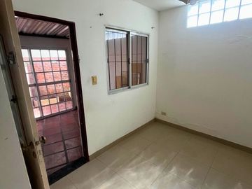 DUPLEX 3 AMBIENTES  SOBRE AVENIDA PRINCIPAL EN MERLO APTO CREDITO BANCARIO