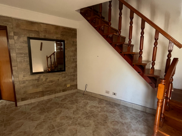 DUPLEX 3 AMBIENTES  SOBRE AVENIDA PRINCIPAL EN MERLO APTO CREDITO BANCARIO
