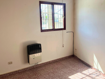 DUPLEX 3 AMBIENTES  SOBRE AVENIDA PRINCIPAL EN MERLO APTO CREDITO BANCARIO