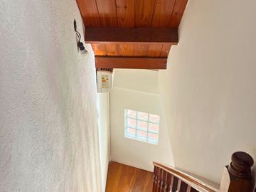 DUPLEX 3 AMBIENTES  SOBRE AVENIDA PRINCIPAL EN MERLO APTO CREDITO BANCARIO