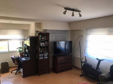 En Venta - Hermoso Chalet 6 Ambientes en Barrio Guemes