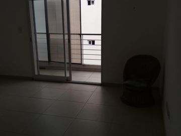 V.Ballester. Dpto 2 ambientes, dormitorio, cocina-comedor, baño, balcón, lavadero. A estrenar, excelente construcción y calidad. Alt Brown al 3600