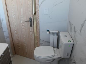EXCELENTE DEPARTAMENTO DE 4 AMBIENTES piso 1. . EN VILLA BOSCH