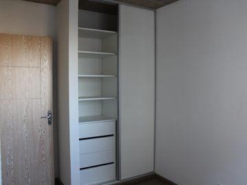 EXCELENTE DEPARTAMENTO DE 4 AMBIENTES piso 1. . EN VILLA BOSCH