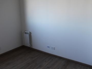 EXCELENTE DEPARTAMENTO DE 4 AMBIENTES piso 1. . EN VILLA BOSCH