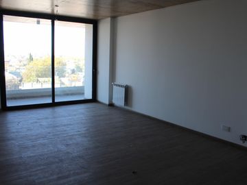 EXCELENTE DEPARTAMENTO DE 4 AMBIENTES piso 1. . EN VILLA BOSCH