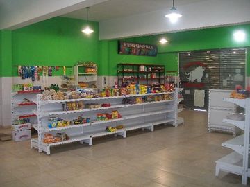 Local Comercial en Alquiler en Juan María Gutierrez, Berazategui, Buenos Aires