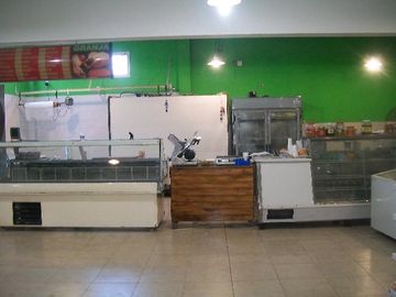 Local Comercial en Alquiler en Juan María Gutierrez, Berazategui, Buenos Aires