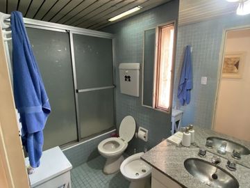VENTA departamento 2 dormitorios AMOBLADO en Nueva Cordoba Con cochera