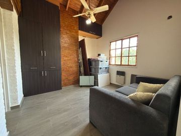 CASA DE 7 AMBIENTES EN BARRIO BANCO PROVINCIA - FRANCISCO ALVAREZ