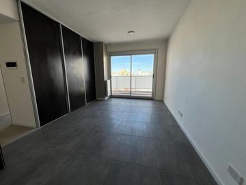 PATERNAL -Muy buen depto. de 2 ambientes con balcon. Edificio con amenities-