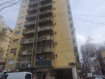 EXCELENTE DEPTO 3 AMBIENTES CON COCHERA CUBIERTA EN BELGRANO