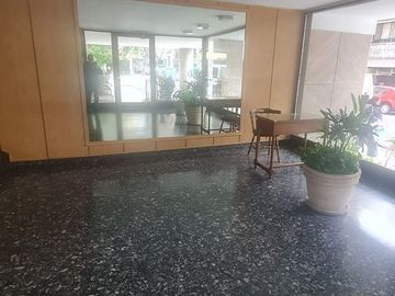 EXCELENTE DEPTO 3 AMBIENTES CON COCHERA CUBIERTA EN BELGRANO