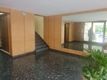 EXCELENTE DEPTO 3 AMBIENTES CON COCHERA CUBIERTA EN BELGRANO