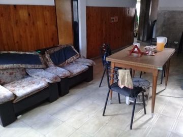 Casa en venta a refaccionar