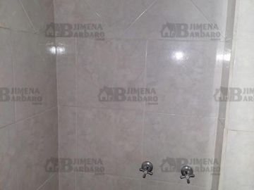 BARBARO ALQUILA GALPON EN VILLA LYNCH