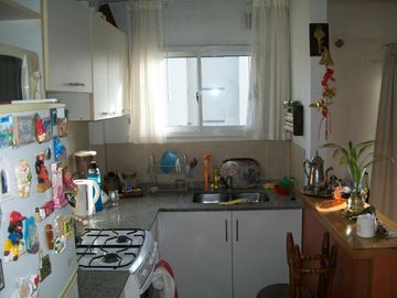 3 AMBIENTES EN DUPLEX AL CONTRAFRENTE CON 2 BAÑOS COMPLETOS