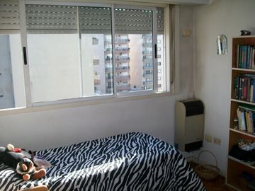 3 AMBIENTES EN DUPLEX AL CONTRAFRENTE CON 2 BAÑOS COMPLETOS