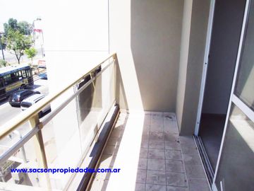 V695 Venta Haedo Departamento 2 amb con Cochera Cubierta